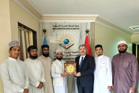 Seymur Nasirov Awarded for Supporting International Students in Egypt
