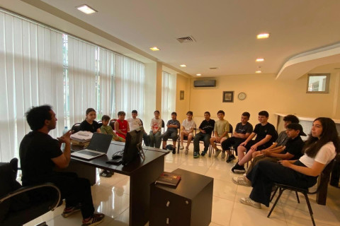 Marneuli Summer School Helps Azerbaijani Youth Improve English Skills